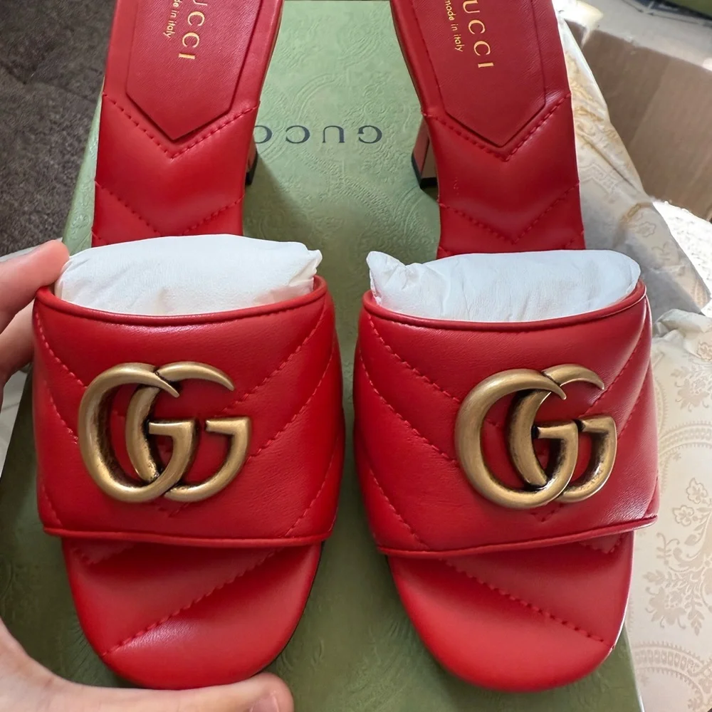 Gucci Red Quilted Leather Slide Sandals with Double G Hardware size 35 - Picture 12 of 13